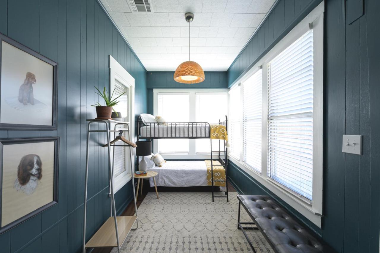 Restored 1930S Uptown Bungalow 2 Min. To Magnolia Waco Exteriör bild