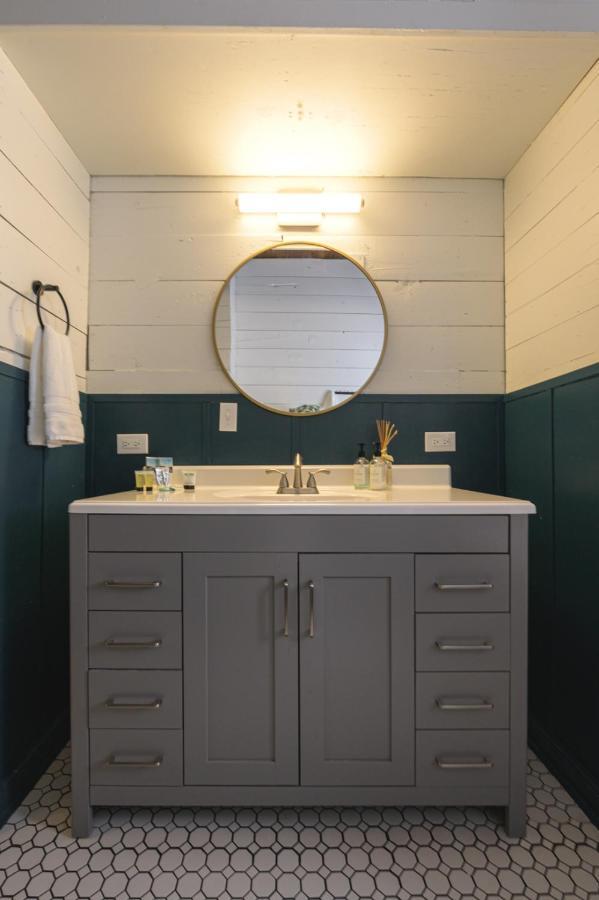 Restored 1930S Uptown Bungalow 2 Min. To Magnolia Waco Exteriör bild