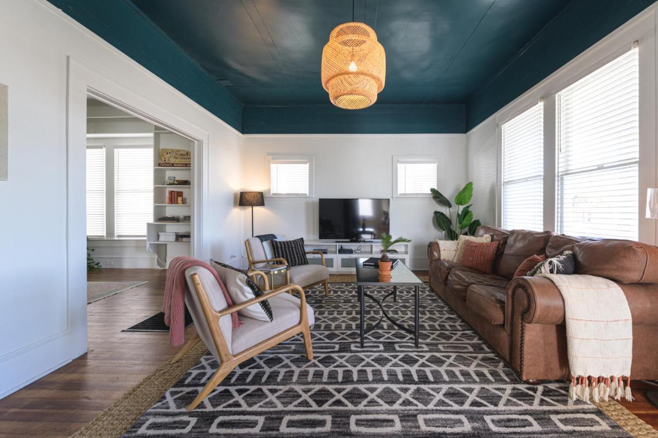 Restored 1930S Uptown Bungalow 2 Min. To Magnolia Waco Exteriör bild